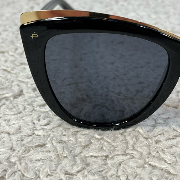 Prive' Revaux The Juliet Polarized Anti Blue Light Sunglasses - Picture 5 of 12